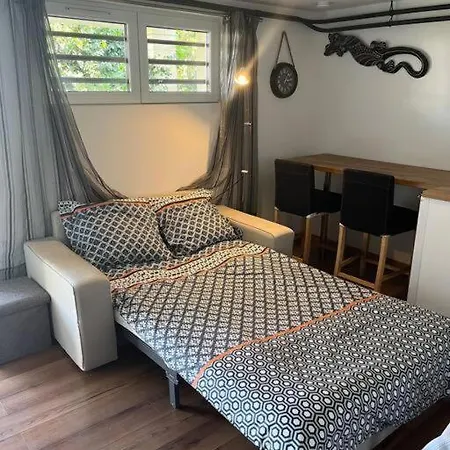 Apartmán F2 Avec Jardin *