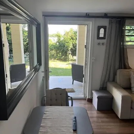 F2 Avec Jardin *